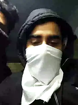 Snapshot of 13lusty chatting on 01/15/25, 04:11 13lusty online show from 01/15/25, 04:11