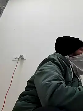 Snapshot of 13lusty chatting on 01/16/25, 05:42 13lusty online show from 01/16/25, 05:42