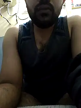 Snapshot of 13lusty chatting on 02/02/25, 03:32 13lusty online show from 02/02/25, 03:32