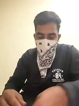 Snapshot of 13lusty chatting on 02/11/25, 09:09 13lusty online show from 02/11/25, 09:09