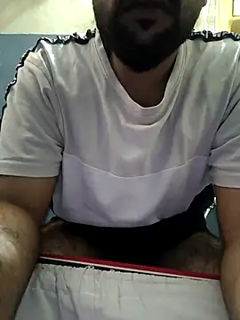 Snapshot of 13lusty chatting on 03/23/26, 05:33 13lusty online show from 03/23/26, 05:33