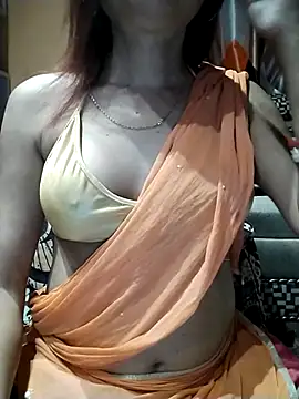 SANA-LEONI online show from 12/01/25, 03:17