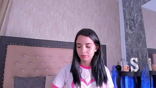 StefanyRousse online show from 06/18/26, 11:36