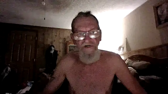 Snapshot of Aldick68 chatting on 02/16/25, 05:26 Aldick68 online show from 02/16/25, 05:26