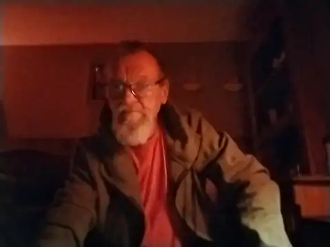 Snapshot of Aldick68 chatting on 02/21/25, 11:32 Aldick68 online show from 02/21/25, 11:32