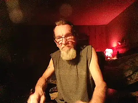 Snapshot of Aldick68 chatting on 03/02/25, 12:20 Aldick68 online show from 03/02/25, 12:20