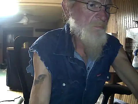 Snapshot of Aldick68 chatting on 11/09/25, 07:50 Aldick68 online show from 11/09/25, 07:50