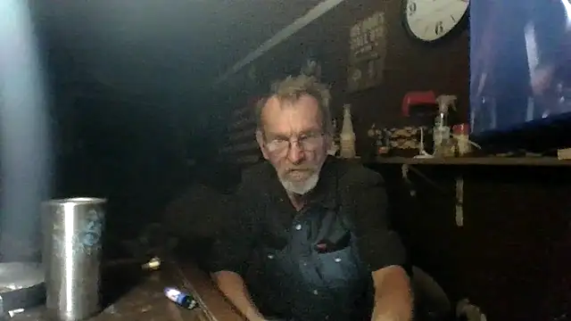 Snapshot of Aldick68 chatting on 04/29/26, 07:23 Aldick68 online show from 04/29/26, 07:23