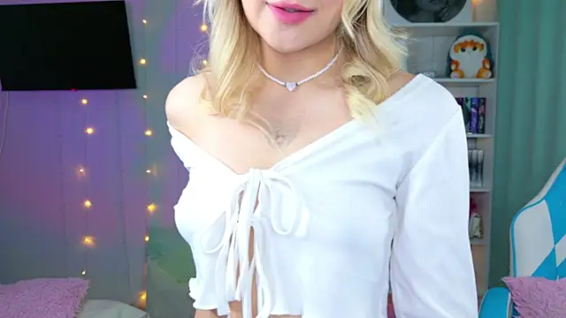 Mercedes Robinson online show from 12/05/25, 04:21