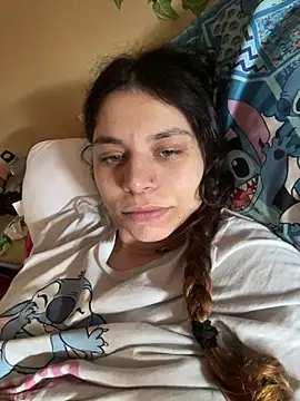 Snapshot of Daanaa22 chatting on 01/08/25, 03:28 Daanaa22 online show from 01/08/25, 03:28