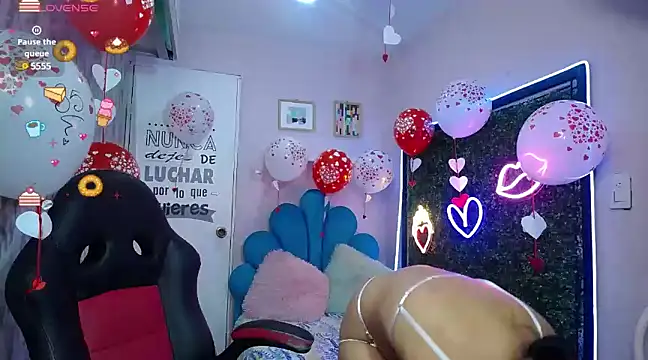 Maylin horny19 online show from 02/15/25, 03:31