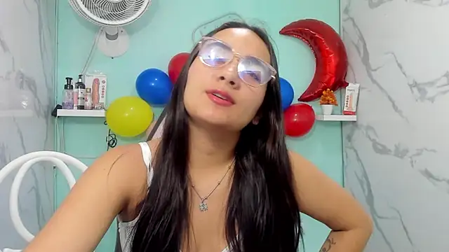 Maylin horny19 online show from 06/09/26, 03:18