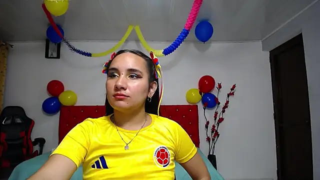 Maylin horny19 online show from 06/18/26, 09:25