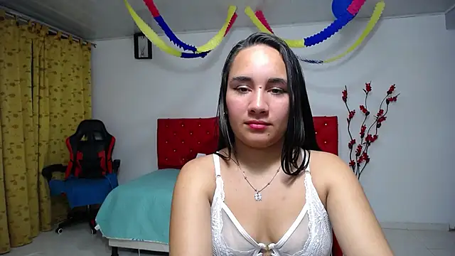 Maylin horny19 online show from 06/22/26, 03:25