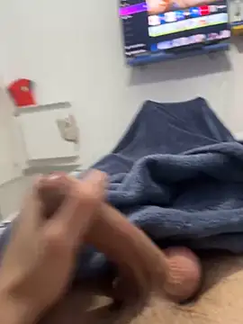 lucarioos06 online show from 01/26/25, 02:30