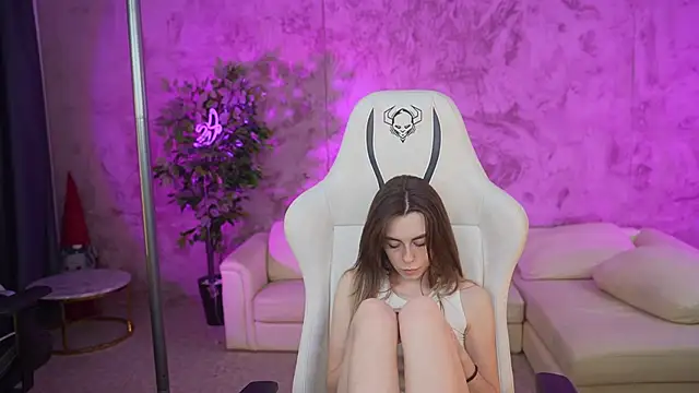 Snapshot of Lika_Secret_ chatting on 01/26/25, 10:46 Lika Secret  online show from 01/26/25, 10:46