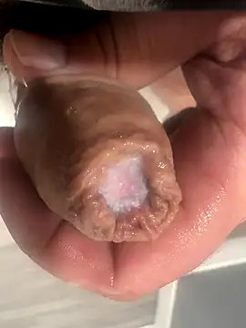 Snapshot of latinofhot chatting on 10/02/25, 11:12 latinofhot online show from 10/02/25, 11:12