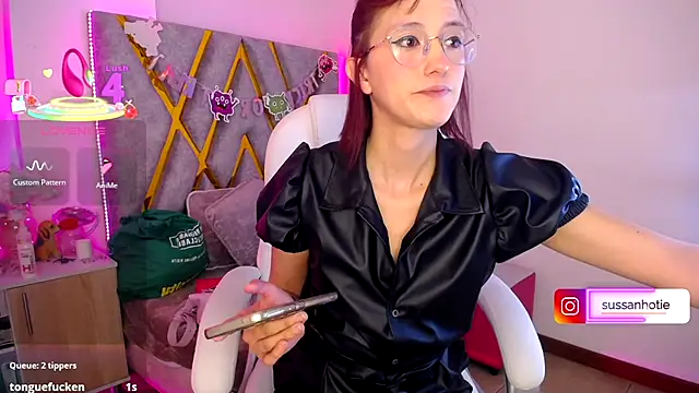 SussanHottye1  online show from 11/21/25, 09:30