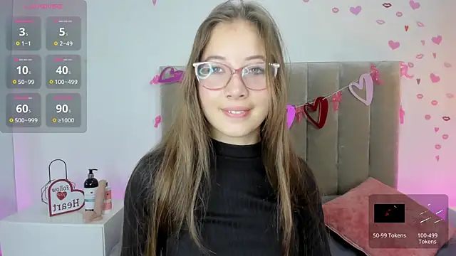 Dahlia Rousse online show from 03/04/25, 08:05