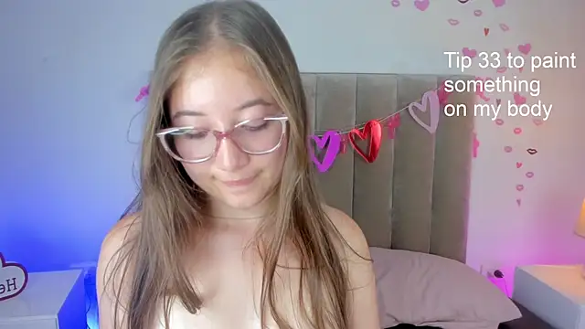 Dahlia Rousse online show from 03/20/25, 12:08