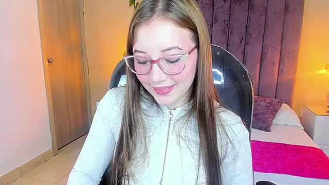 Dahlia Rousse online show from 11/28/25, 04:59