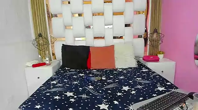 SolEvanss online show from 02/20/25, 07:45