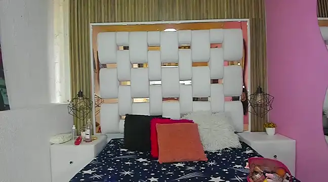 SolEvanss online show from 02/20/25, 01:08