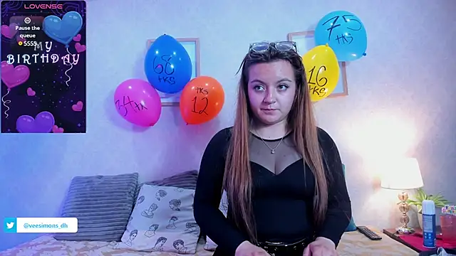 Veronica simons online show from 03/10/25, 08:01