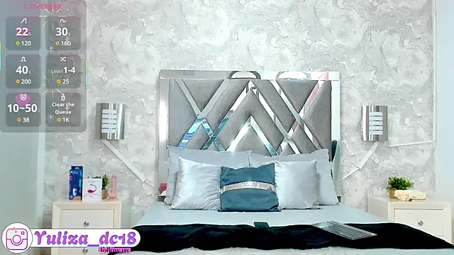 Snapshot of Luxury_Woman chatting on 02/07/25, 07:59 Luxury Woman online show from 02/07/25, 07:59