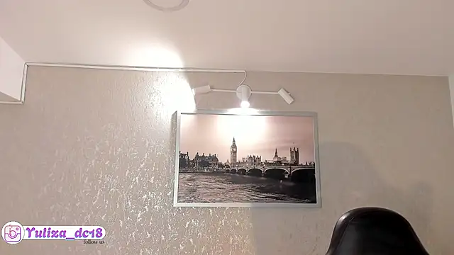 Snapshot of Luxury_Woman chatting on 10/03/25, 03:58 Luxury Woman online show from 10/03/25, 03:58