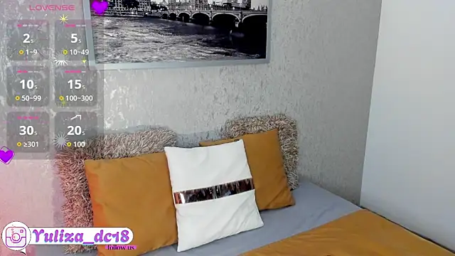 Luxury Woman online show from 12/16/25, 03:55