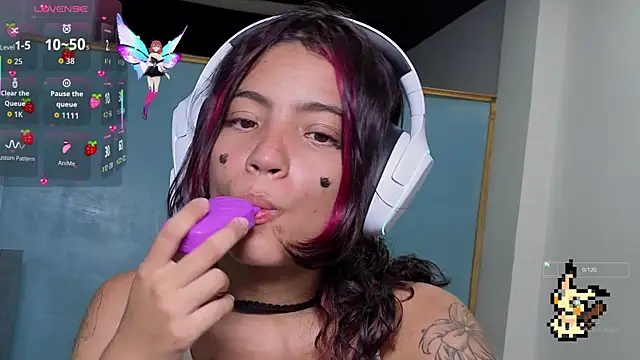 Lovelyamyy online show from 09/20/25, 03:51