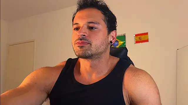 Snapshot of Lucasfit24 chatting on 07/07/26, 02:14 Lucasfit24 online show from 07/07/26, 02:14