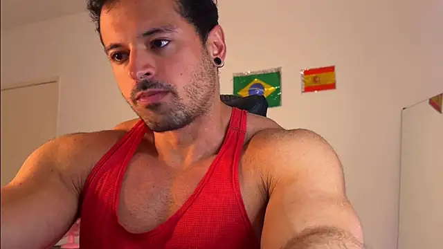 Snapshot of Lucasfit24 chatting on 07/08/26, 03:05 Lucasfit24 online show from 07/08/26, 03:05