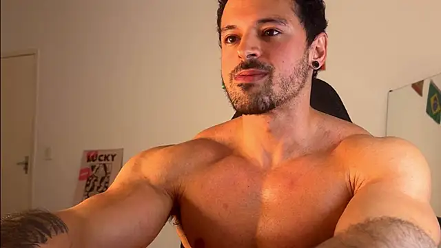 Snapshot of Lucasfit24 chatting on 07/16/26, 03:12 Lucasfit24 online show from 07/16/26, 03:12