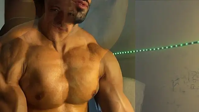 Snapshot of Lucasfit24 chatting on 08/04/26, 02:15 Lucasfit24 online show from 08/04/26, 02:15