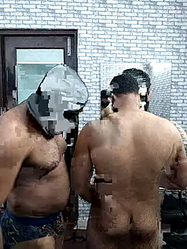 vaibhavchugh38 online show from 04/23/26, 07:05