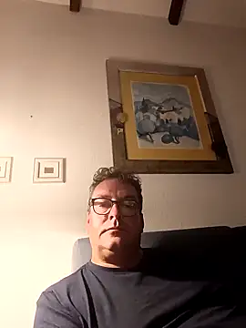 Snapshot of MountJohnXL chatting on 01/26/25, 02:24 MountJohnXL online show from 01/26/25, 02:24