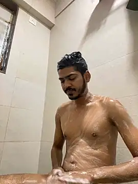 Snapshot of cute_modell chatting on 01/31/25, 04:47 cute modell online show from 01/31/25, 04:47