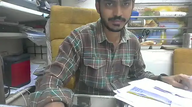 Snapshot of cute_modell chatting on 02/06/25, 07:45 cute modell online show from 02/06/25, 07:45