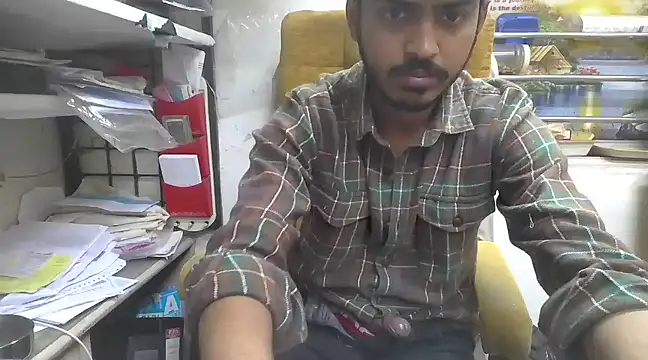 Snapshot of cute_modell chatting on 02/06/25, 01:54 cute modell online show from 02/06/25, 01:54