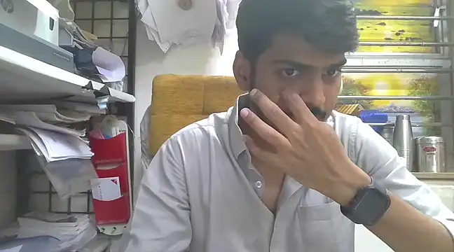 cute modell online show from 03/10/25, 12:48