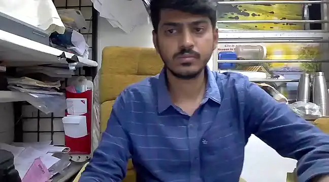 cute modell online show from 03/18/25, 12:25