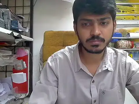 Snapshot of cute_modell chatting on 11/17/25, 07:58 cute modell online show from 11/17/25, 07:58