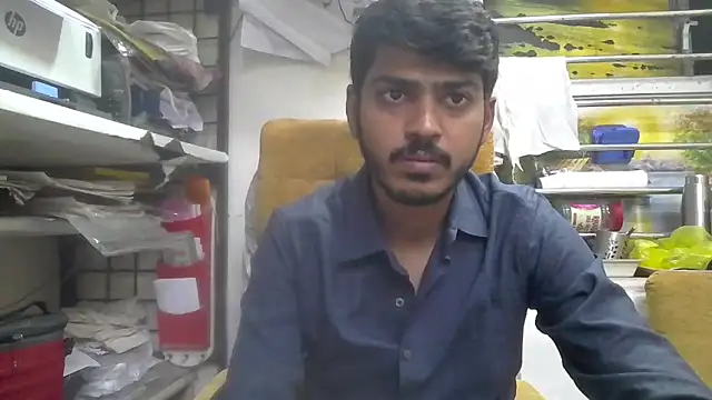 Snapshot of cute_modell chatting on 02/17/26, 12:45 cute modell online show from 02/17/26, 12:45