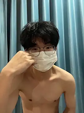 Snapshot of yfx468 chatting on 03/15/26, 01:28 yfx468 online show from 03/15/26, 01:28