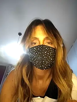 Akemi rossi online show from 09/25/25, 11:36