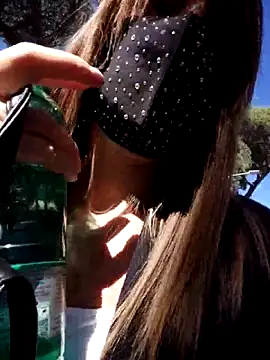 Akemi rossi online show from 10/06/25, 12:02