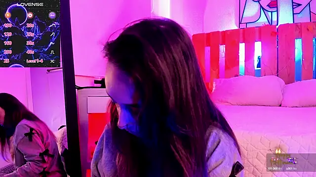 coral jonesss online show from 10/14/25, 02:51