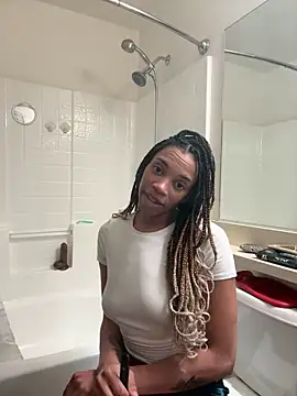 Snapshot of goddesskash chatting on 03/02/25, 03:24 goddesskash online show from 03/02/25, 03:24